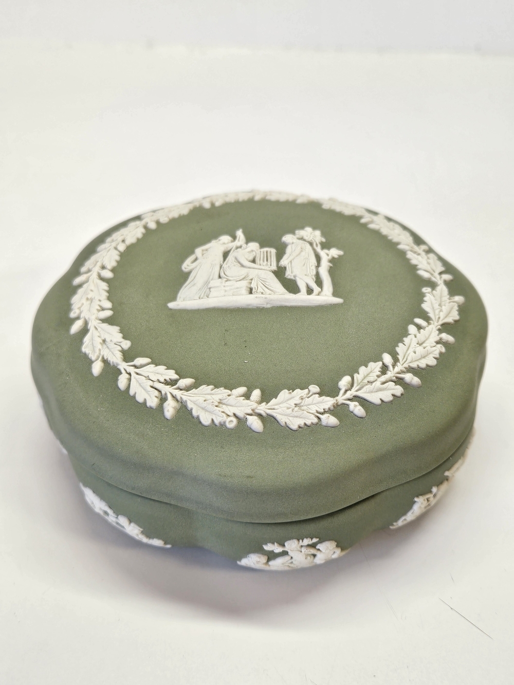 VINTAGE Wedgwood Sage Green Jasperware Vanity Trinket Box Lid Made in England